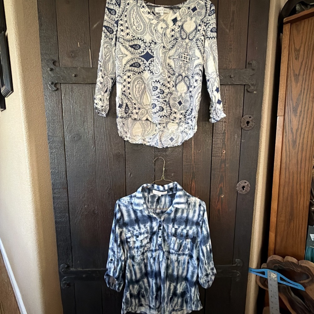 Eden & Olivia 3/4 Blouse Lot Of 2 Blues Size Petite Small 3/4 Sleeve Spring H